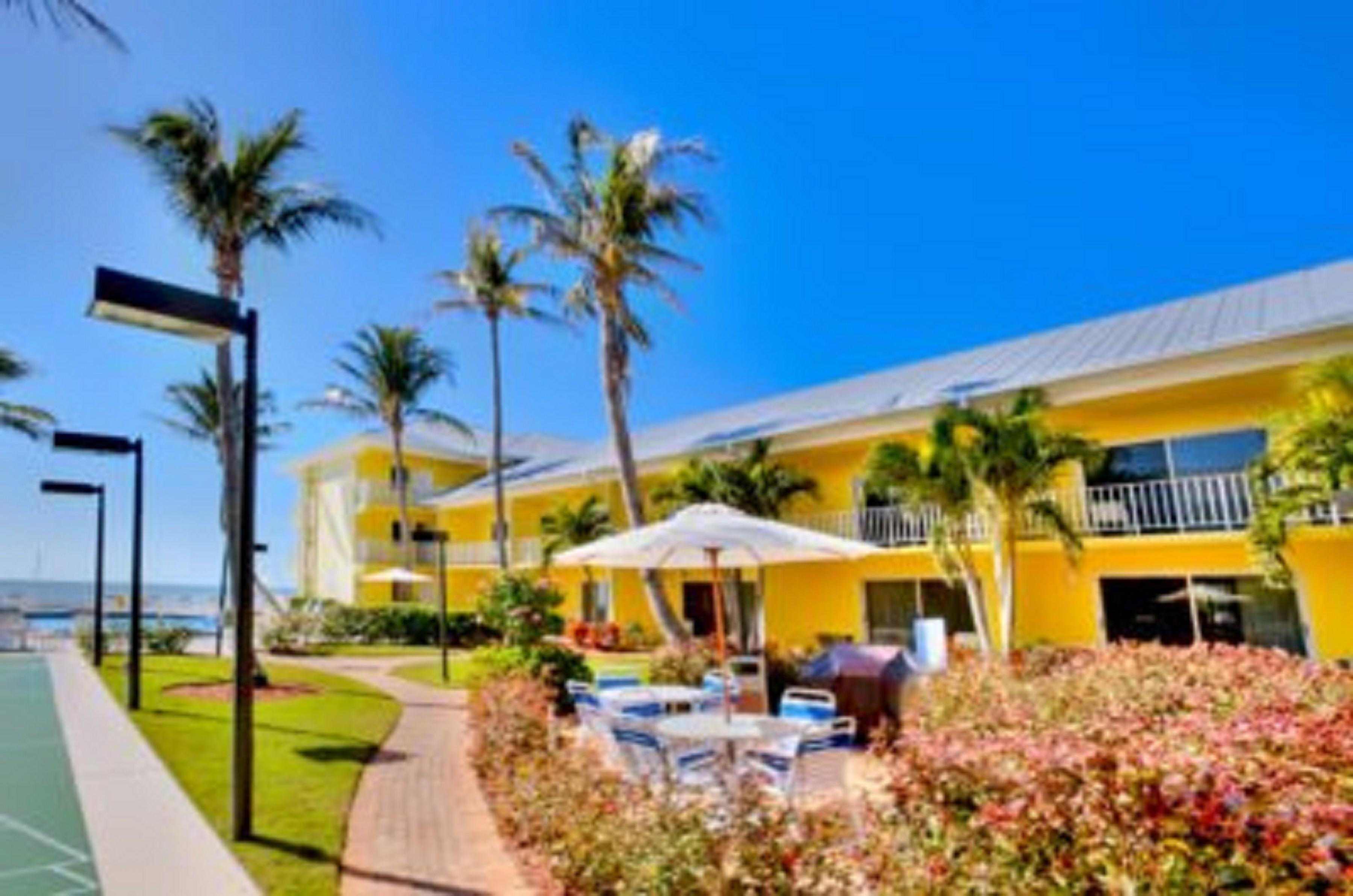 פורט מאיירס Sandpiper Gulf Resort מראה חיצוני תמונה